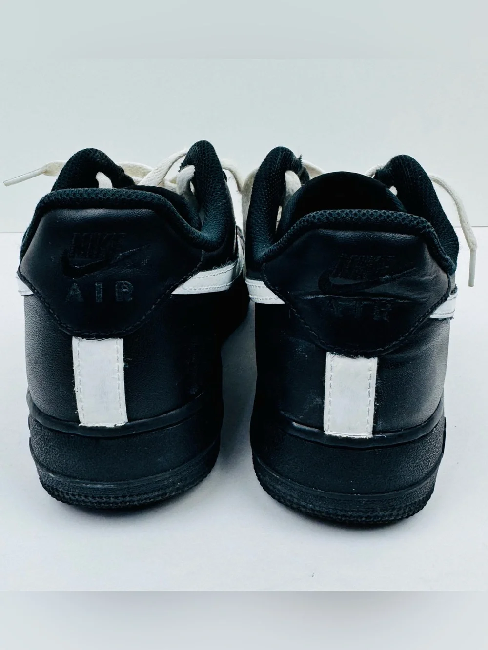Nike Air Force 1 low top. Men’s size 7.5.